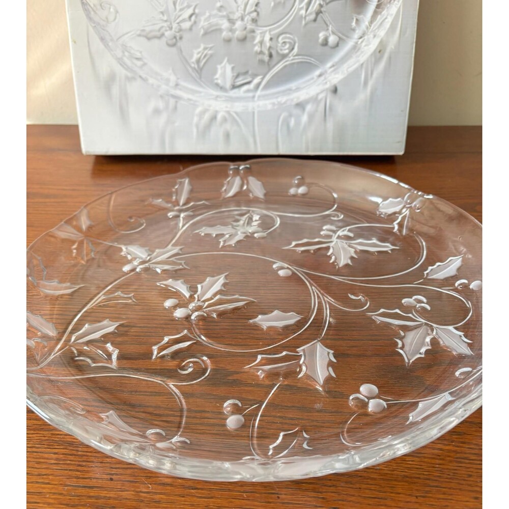 Mikasa Season's Holly Crystal 15" Holiday Platter
